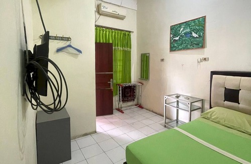 Pekanbaru Hotel | Hotel O Handisa Homestay SyariahNearKedai Kopi Atien