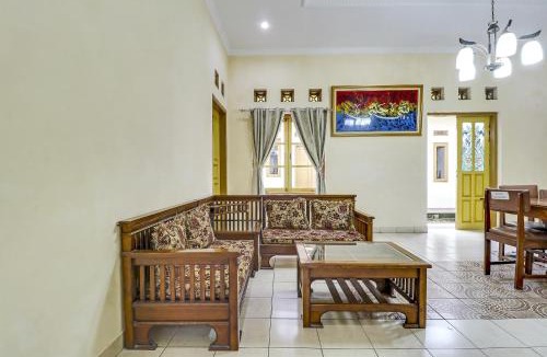 Padalarang Hotel | Hotel O My Guest House Syariah