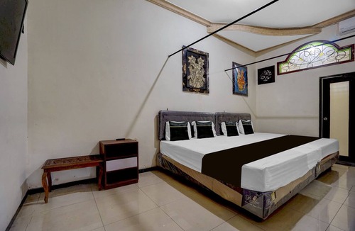 Surabaya Hotel | Hotel O near City of Tomorrow Mall formerly Vandhela Homestay