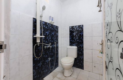 Rajabasa Hotel | Hotel O near Mall Boemi Kedaton 1