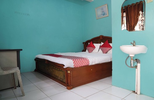 Sukabumi Hotel | Hotel O Penginapan Raja