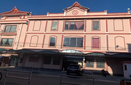 Kendari Hotel | Hotel O Puri Homestay