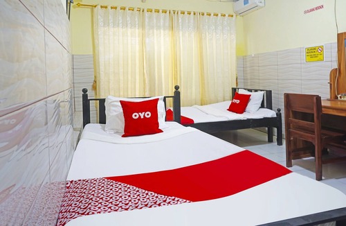 Lumajang Hotel | Hotel O Putih Mulia Homestay Syariah