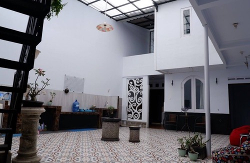 Tangerang Hotel | Hotel O Ump Near Alun-Alun Formerly Penginapan 88