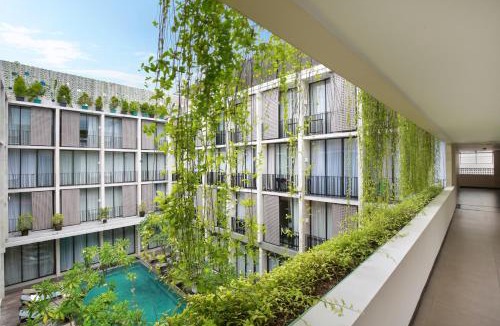 Downtown Kuta Hotel | Hotel Terrace at Kuta