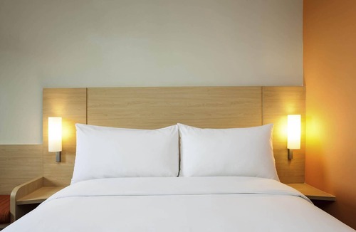 Losari Hotel | ibis Makassar City Center