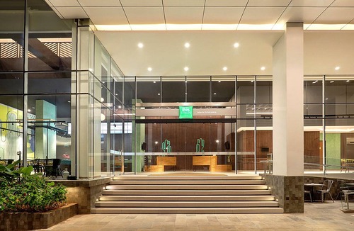 Cilandak Hotel | ibis Styles Jakarta Simatupang