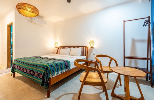 Kuta Hotel | Inlight Lombok Deluxe King Room