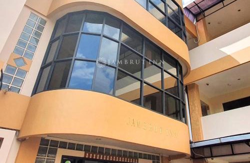 Menteng Hostel | Jambrut Inn