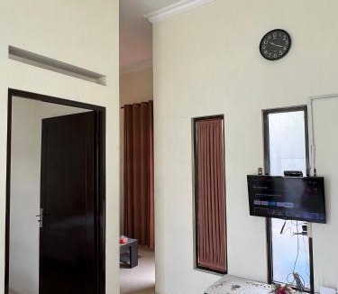Ngaglik Villa | Jojo's Villa Batu