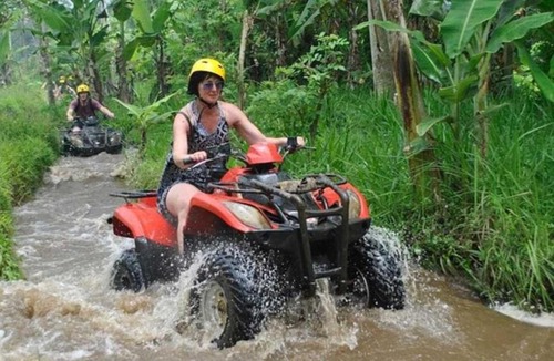 Singapadu Tengah Villa | Jungle River 5 BR Villa- Pool, Yoga, Tubing Near Ubud