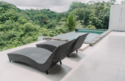 Tembuku Hotel | Jungle Valley Villas - Serenity Room