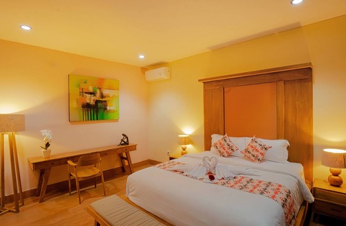 Gobleg House | Junior Suite w/Garden View in Munduk