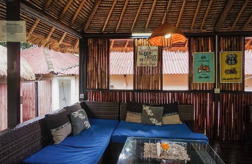 Bukit Hotel | Kampung 168