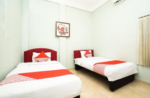 Surabaya Hotel | Kartika Syariah Homestay by Stayku