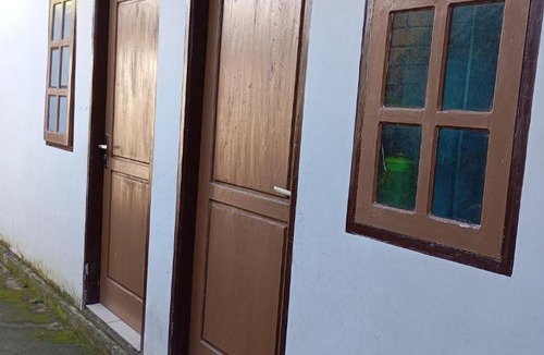 Kecamatan Kuripan House | Kediri Homestay