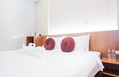 Medan Hotel | King's Palace Medan RedPartner