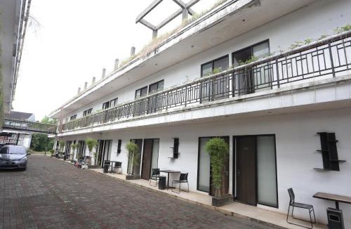 Bekasi Hotel | King Stone Hotel By ARBA