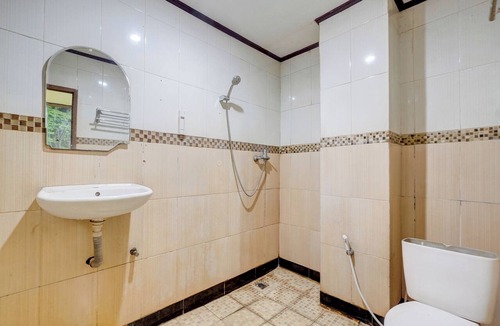 Pondok Ranji Hotel | Kingstone Bintaro By ARBA