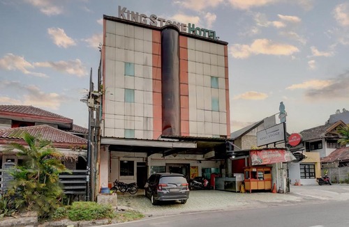 Ciputat Hotel | Kingstone Bintaro By ARBA