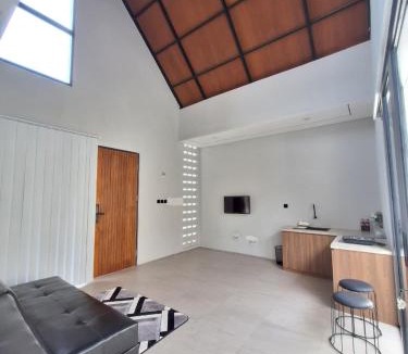 Kecamatan Labuapi House | KK Homestay