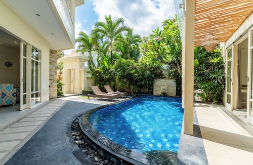 Dewi Sri Villa | KL3004 - 3 Bedroom Deluxe Villa in Central Kuta