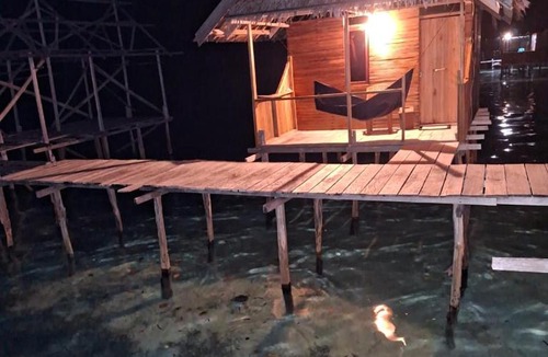 Arborek House | Kombrof Homestay & Dive Center