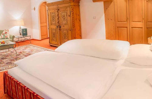 Lech am Arlberg Hotel | Kriegerhorn Suite with Balcony - Hotel Kristberg