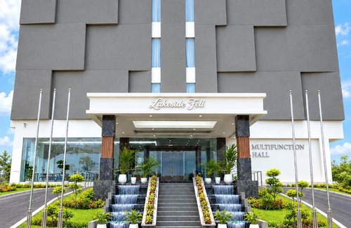 Karawang Hotel | Lakeside TELL Cikarang