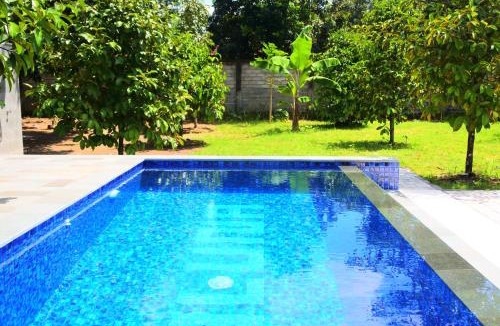 Kecamatan Narmada House | Laluna Narmada