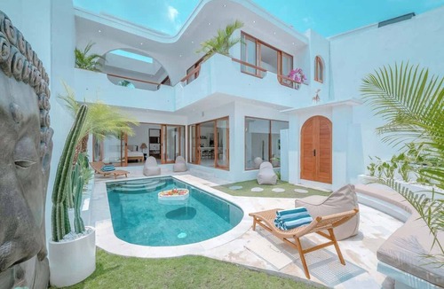 Pererenan House | "LARRI" - Architect & Luxurious 3BR - Canggu Beach
