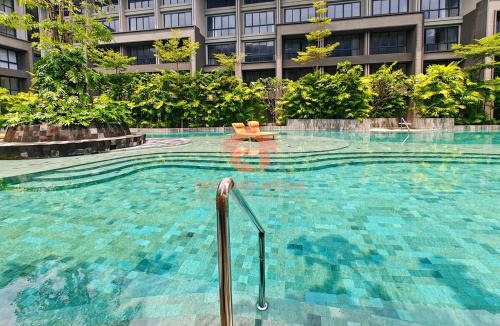 Kuta Selatan Apartment | Lavaya Resort 1BR Nusa Dua with Pool, WiFi, Netflix by 2ndHome