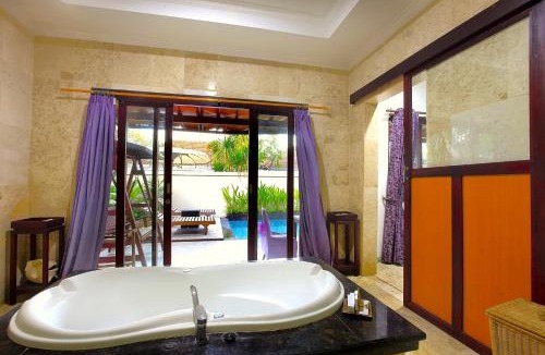 Raya Kuta Villa | Lavender Villa & Spa Kuta