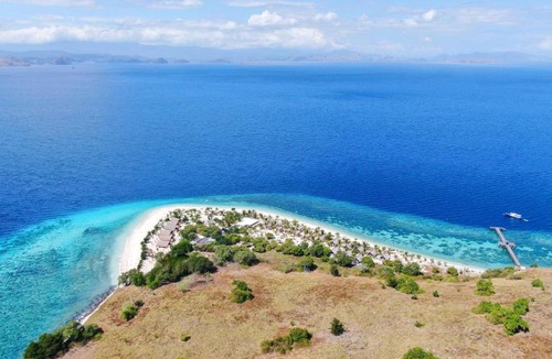 Sabolan-besar Resort | Le Pirate Island Komodo - Adults Only