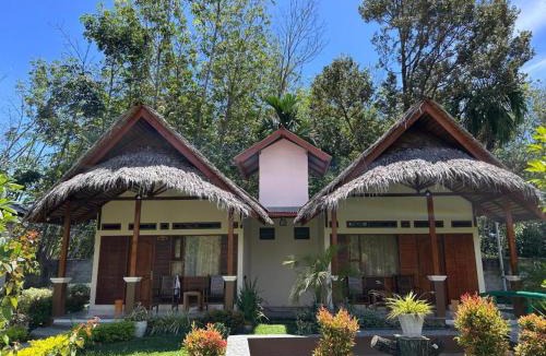 Bukit Lawang Villa | Leuser Inn & Jungle Trekking