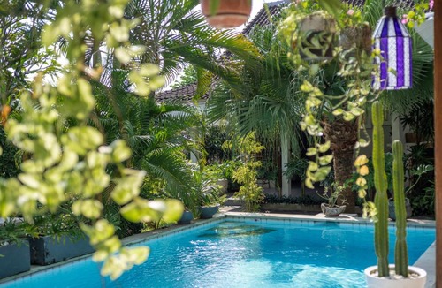 Batu Bolong Hotel | Lila Boutik Residence
