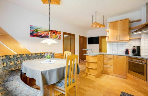 Unterburg am Klopeiner See Apartment | Lovely apartment for 4 people with WIFI, TV, terrace and pets allowed