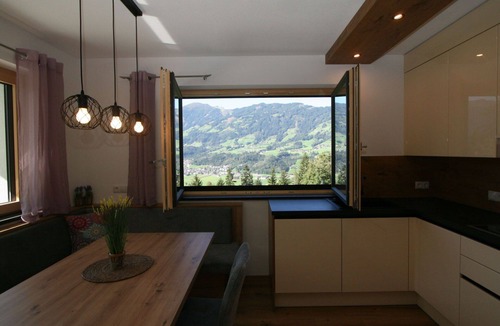 Holdernach Apartment | Lovely apartment for 5 guests with WIFI, TV and terrace