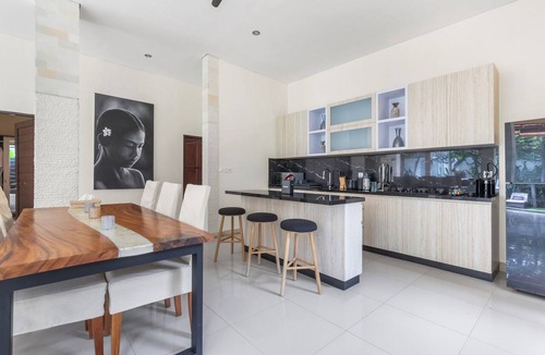 Laksmana Villa | Luxurious, Spacious and Chic two bedroom villa in excellent location in Seminyak