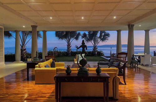Padangbai Villa | Luxury 3BR Villa with Private Infinity Pool with 180° Ocean Views in Manggis