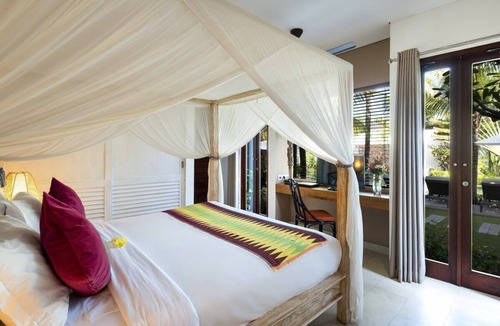Dyanapura Villa | Luxury,6BR Family Villa w/Bunk in Central Seminyak