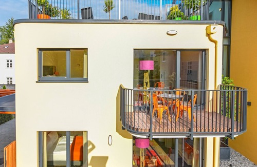 Riedenburg Villa | Luxury apartment Hellbrunn II Villa Salzburg