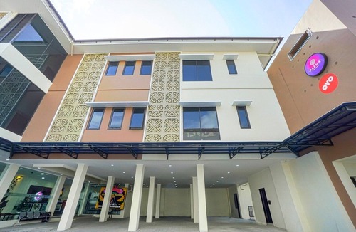 Central Yogyakarta House | Luxury Deluxe DBL Retreat W/Free WiFi and Parking