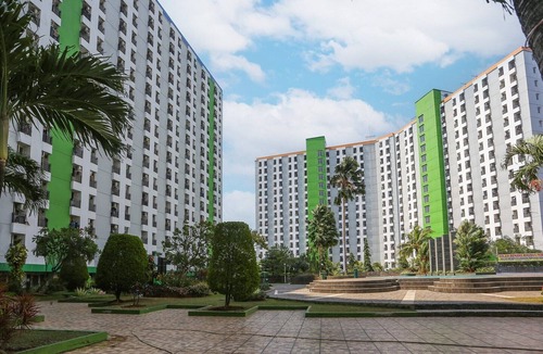 South Tangerang House | Luxury Deluxe DBL Retreat W/Free WiFi and Parking