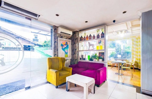 Old Jakarta House | Luxury Deluxe DBL Retreat W/Free WiFi and Parking