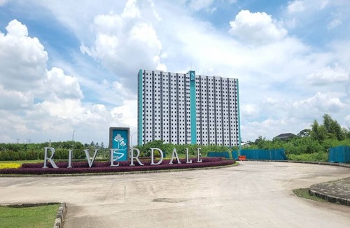 Cikarang House | Luxury Deluxe DBL Retreat W/Free WiFi and Parking