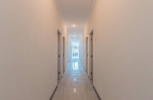 Megamendung House | Luxury Deluxe DBL Retreat W/Free WiFi and Parking