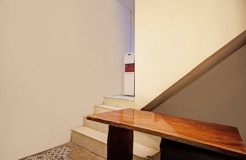 Medan House | Luxury Deluxe DBL Retreat W/Free WiFi and Parking