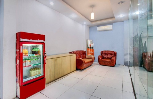 Tegal House | Luxury Deluxe DBL Retreat W/Free WiFi and Parking