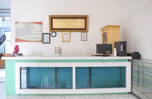 Padang House | Luxury Family Stay with Extra Space and Free WiFi